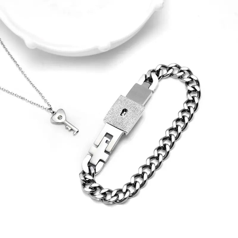 Interlocking Love Puzzle Locks – Symbol of Lasting Bonds