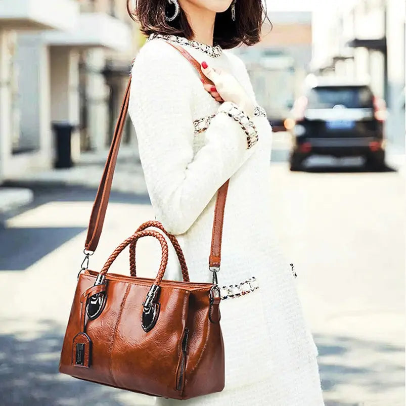 Premium Large Leather Tote – Ideal for Daily Use & Versatility